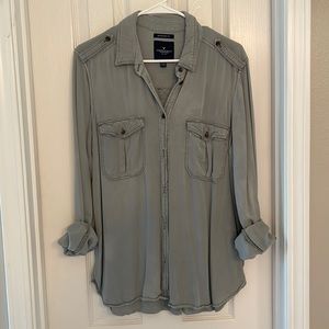 American Eagle Boyfriend Fit Button Up. Size XL.